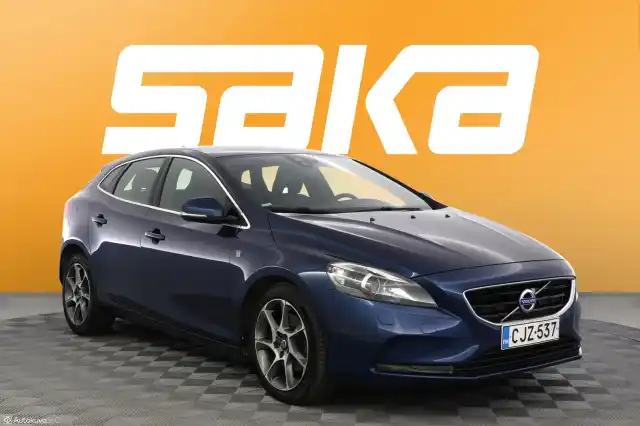 Sininen Viistoperä, Volvo V40 – CJZ-537