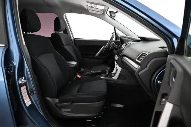 Sininen Farmari, Subaru Forester – CJZ-565