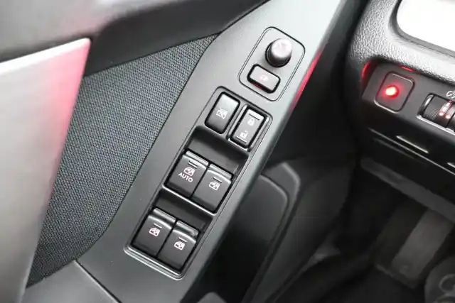 Sininen Farmari, Subaru Forester – CJZ-565