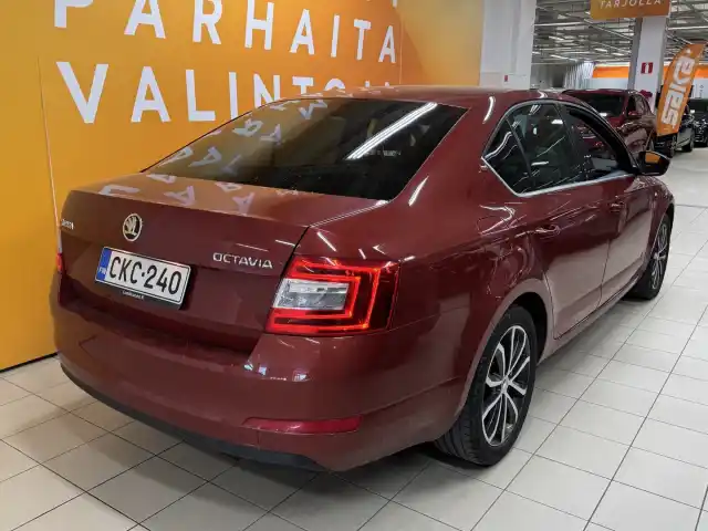 Punainen Viistoperä, Skoda Octavia – CKC-240