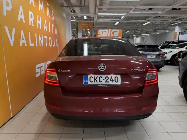 Punainen Viistoperä, Skoda Octavia – CKC-240
