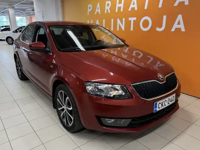 Punainen Viistoperä, Skoda Octavia – CKC-240