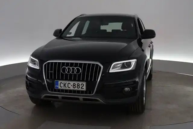Musta Maastoauto, Audi Q5 – CKC-882