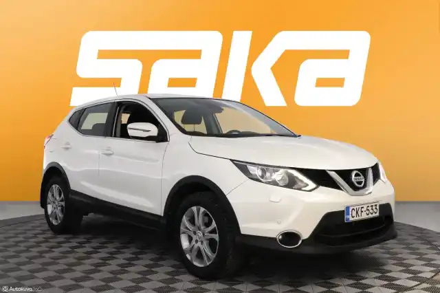 Valkoinen Maastoauto, Nissan Qashqai – CKF-533