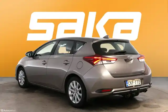 Ruskea (beige) Viistoperä, Toyota Auris – CKF-772