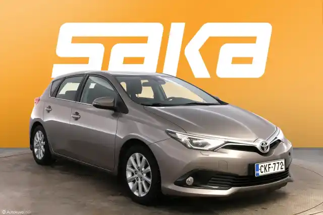 Ruskea (beige) Viistoperä, Toyota Auris – CKF-772