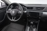 Valkoinen Sedan, Skoda Superb – CKG-295, kuva 10