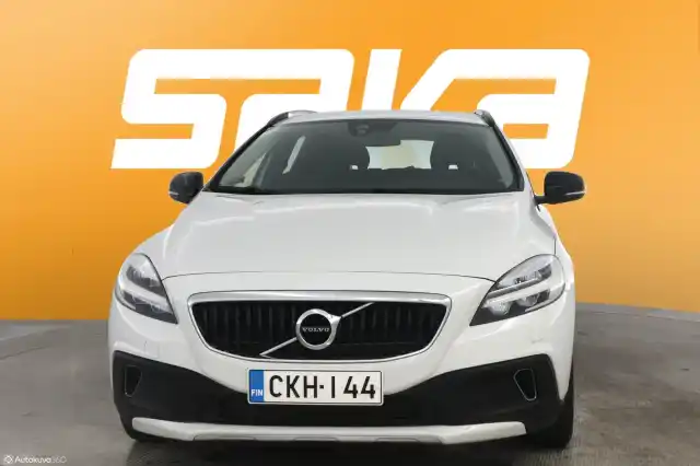 Valkoinen Viistoperä, Volvo V40 Cross Country – CKH-144