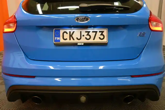 Sininen Viistoperä, Ford Focus – CKJ-373