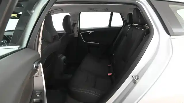 Harmaa Farmari, Volvo V60 – CKJ-685