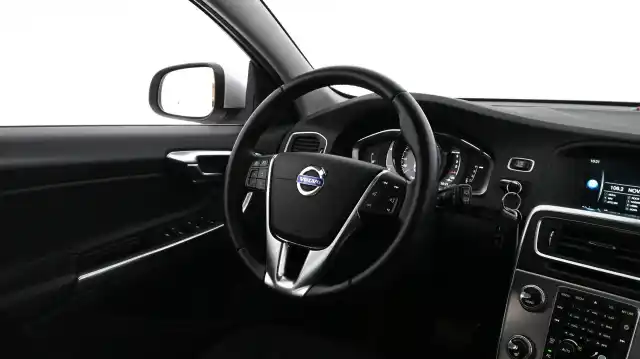 Harmaa Farmari, Volvo V60 – CKJ-685