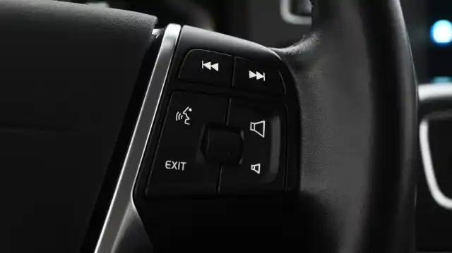 Harmaa Farmari, Volvo V60 – CKJ-685