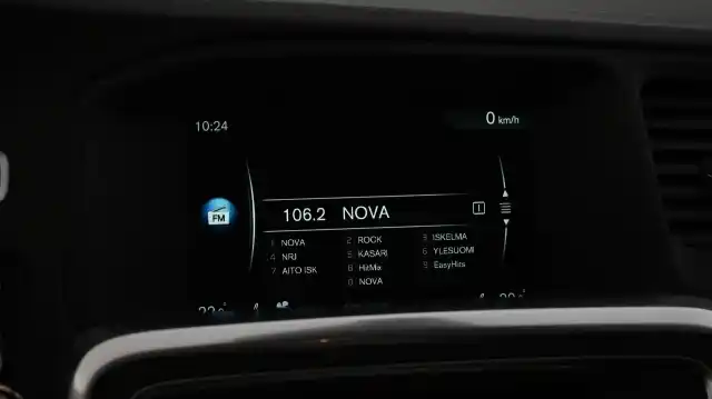 Harmaa Farmari, Volvo V60 – CKJ-685