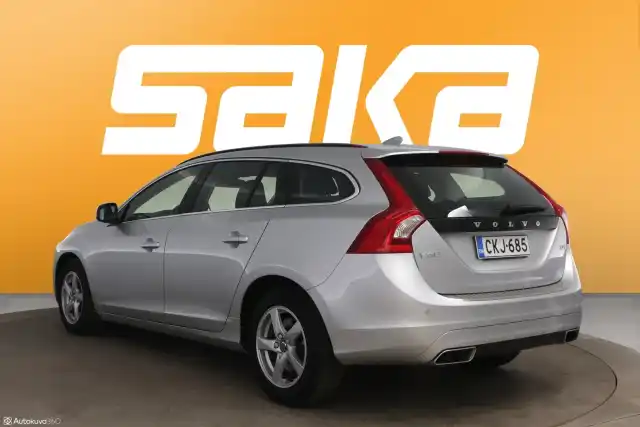 Harmaa Farmari, Volvo V60 – CKJ-685
