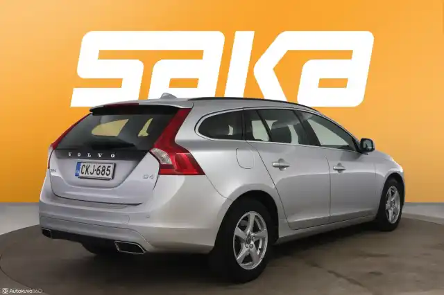 Harmaa Farmari, Volvo V60 – CKJ-685