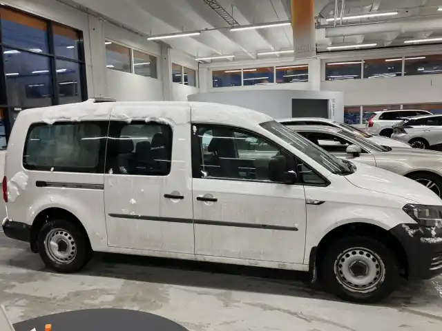 Valkoinen Tila-auto, Volkswagen Caddy Maxi – CKK-235