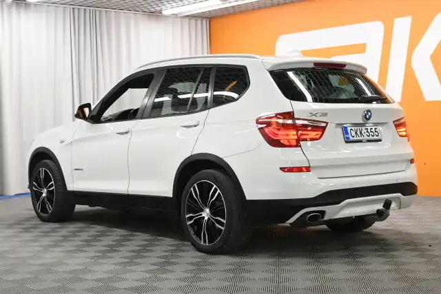 Valkoinen Maastoauto, BMW X3 – CKK-355