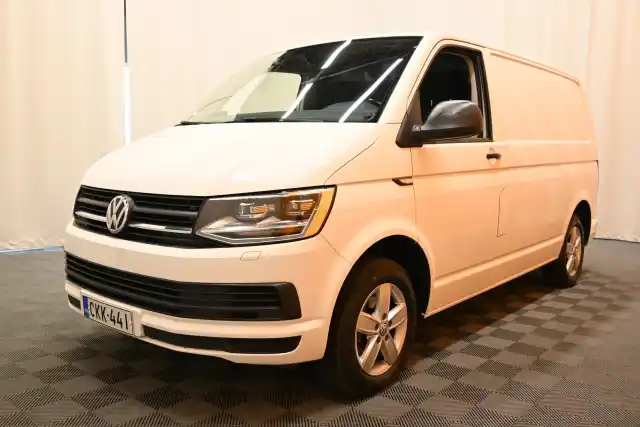 Valkoinen Pakettiauto, Volkswagen Transporter – CKK-441