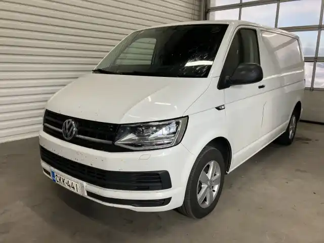 Valkoinen Pakettiauto, Volkswagen Transporter – CKK-441
