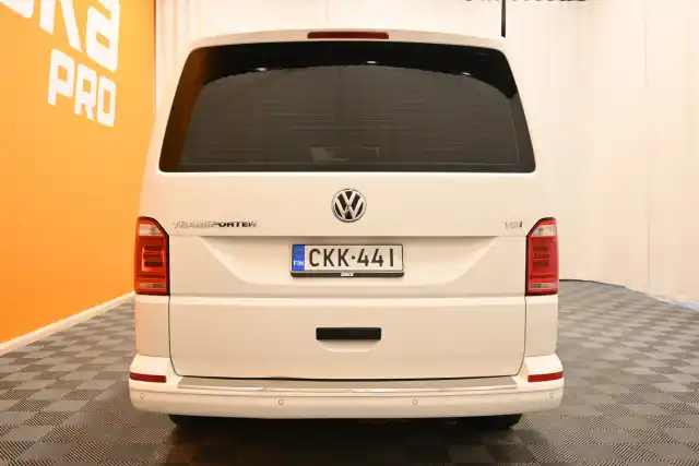 Valkoinen Pakettiauto, Volkswagen Transporter – CKK-441