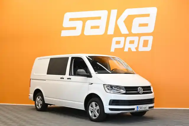 Valkoinen Pakettiauto, Volkswagen Transporter – CKK-441