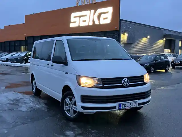 Valkoinen Tila-auto, Volkswagen Caravelle – CKL-517