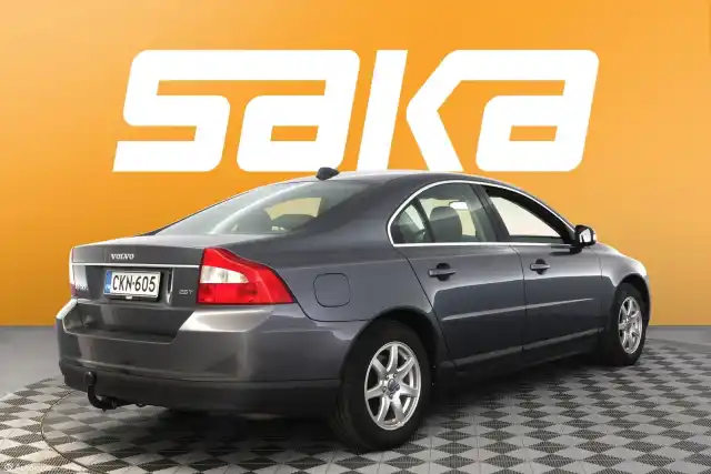 Harmaa Sedan, Volvo S80 – CKN-605