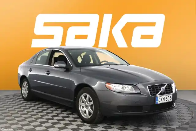 Harmaa Sedan, Volvo S80 – CKN-605