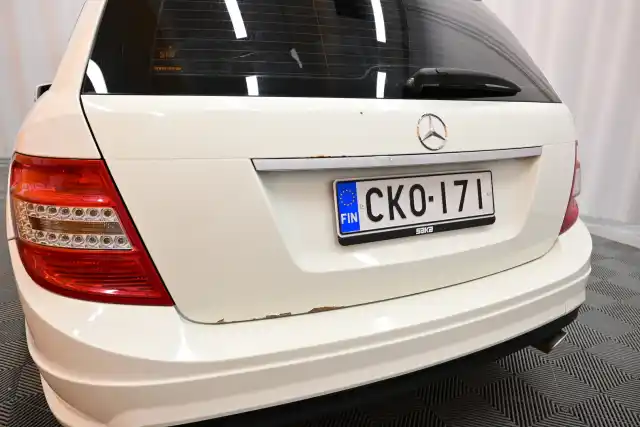 Valkoinen Farmari, Mercedes-Benz C – CKO-171