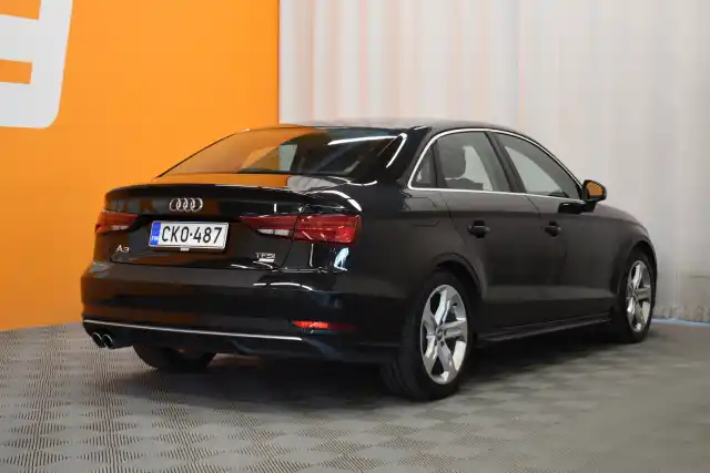 Musta Sedan, Audi A3 – CKO-487