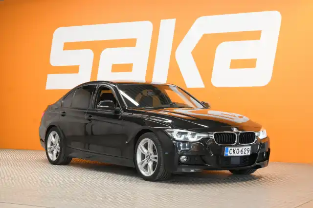 Musta Sedan, BMW 330 – CKO-629