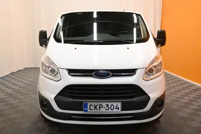 Valkoinen Pakettiauto, Ford Transit Custom – CKP-304