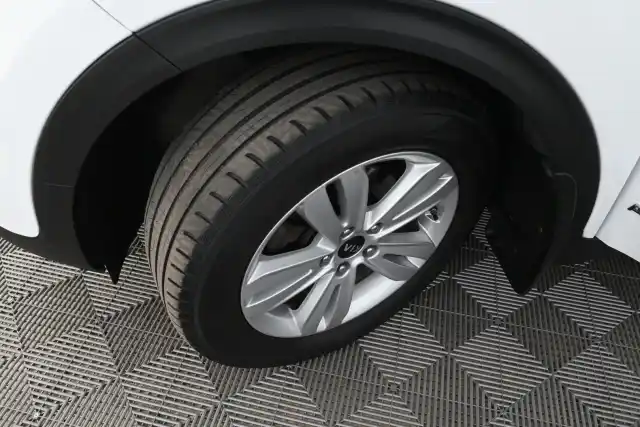 Valkoinen Maastoauto, Kia Sportage – CKP-836