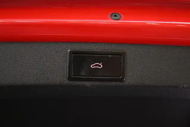 Punainen Farmari, Skoda Octavia – CKR-358