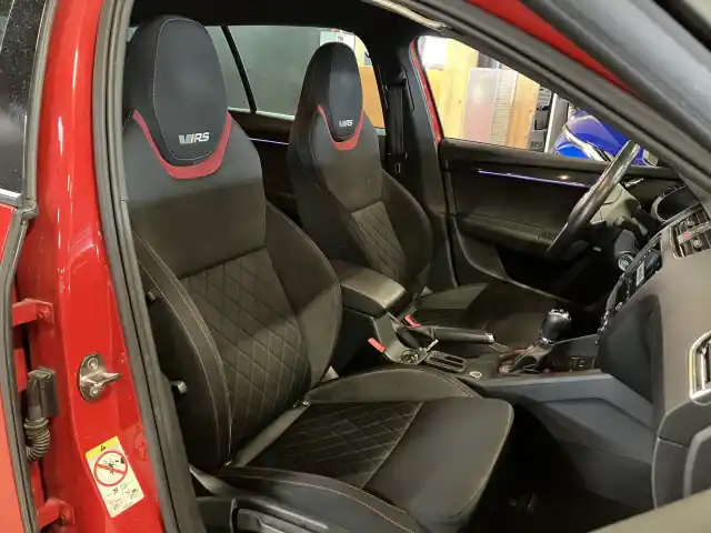 Punainen Farmari, Skoda Octavia – CKR-358