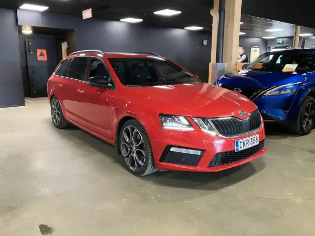 Punainen Farmari, Skoda Octavia – CKR-358