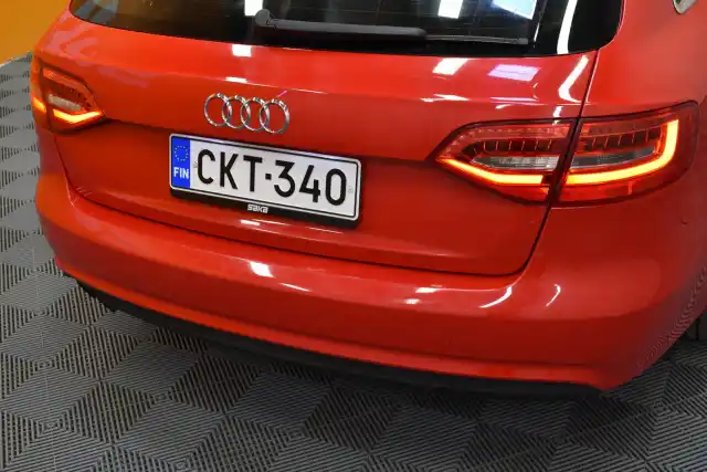 Punainen Farmari, Audi A4 – CKT-340