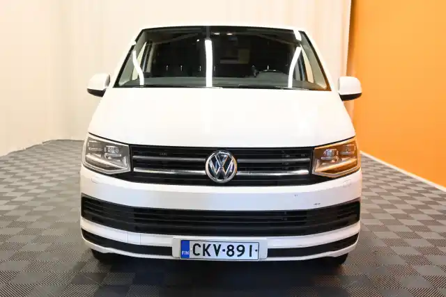 Valkoinen Pakettiauto, Volkswagen Transporter – CKV-891