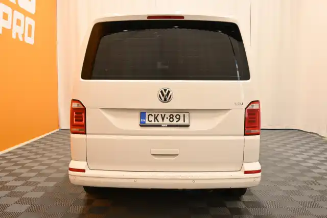 Valkoinen Pakettiauto, Volkswagen Transporter – CKV-891