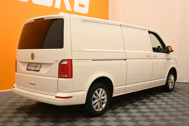 Valkoinen Pakettiauto, Volkswagen Transporter – CKV-891