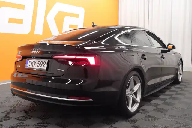 Musta Viistoperä, Audi A5 – CKX-592