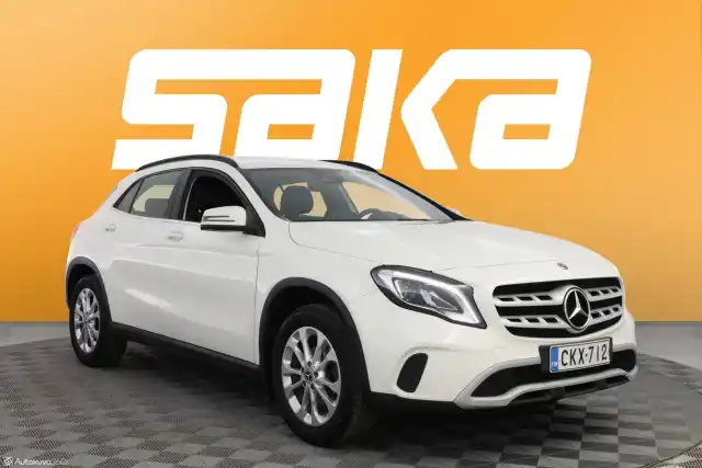 Valkoinen Maastoauto, Mercedes-Benz GLA – CKX-712