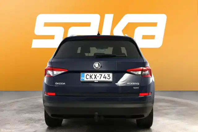 Sininen Maastoauto, Skoda Kodiaq – CKX-743