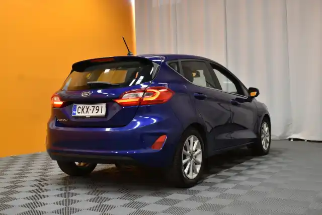 Sininen Viistoperä, Ford Fiesta – CKX-791