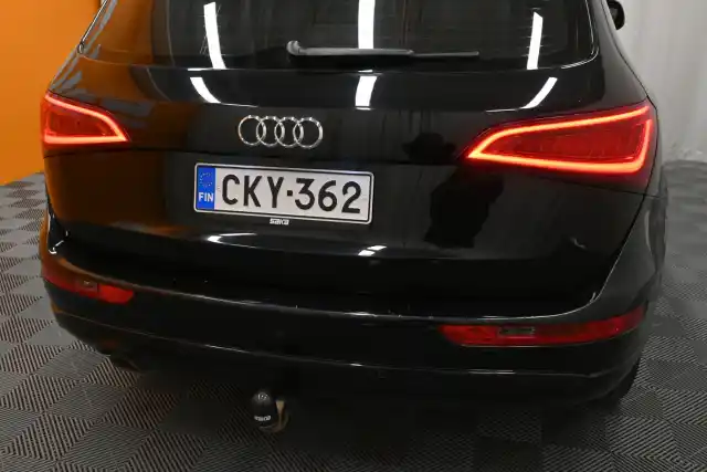 Musta Maastoauto, Audi Q5 – CKY-362