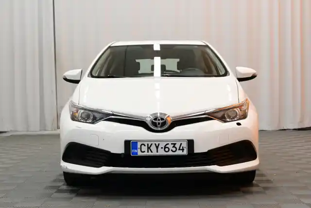 Valkoinen Viistoperä, Toyota Auris – CKY-634