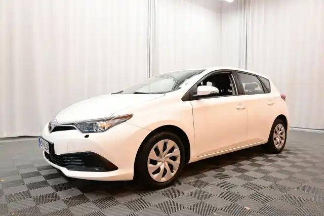 Valkoinen Viistoperä, Toyota Auris – CKY-634