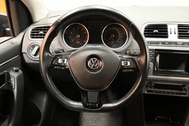 Harmaa Viistoperä, Volkswagen Polo – CKY-786