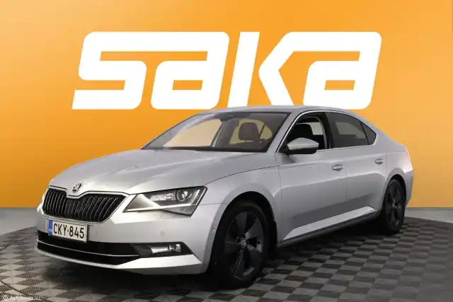 Harmaa Sedan, Skoda Superb – CKY-845