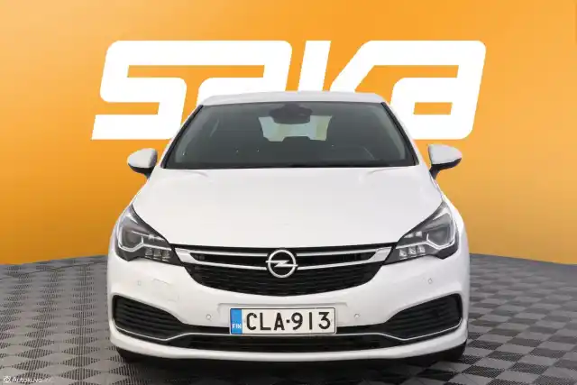 Valkoinen Viistoperä, Opel Astra – CLA-913